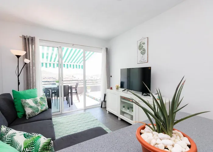 Hilltop Vista Apartment